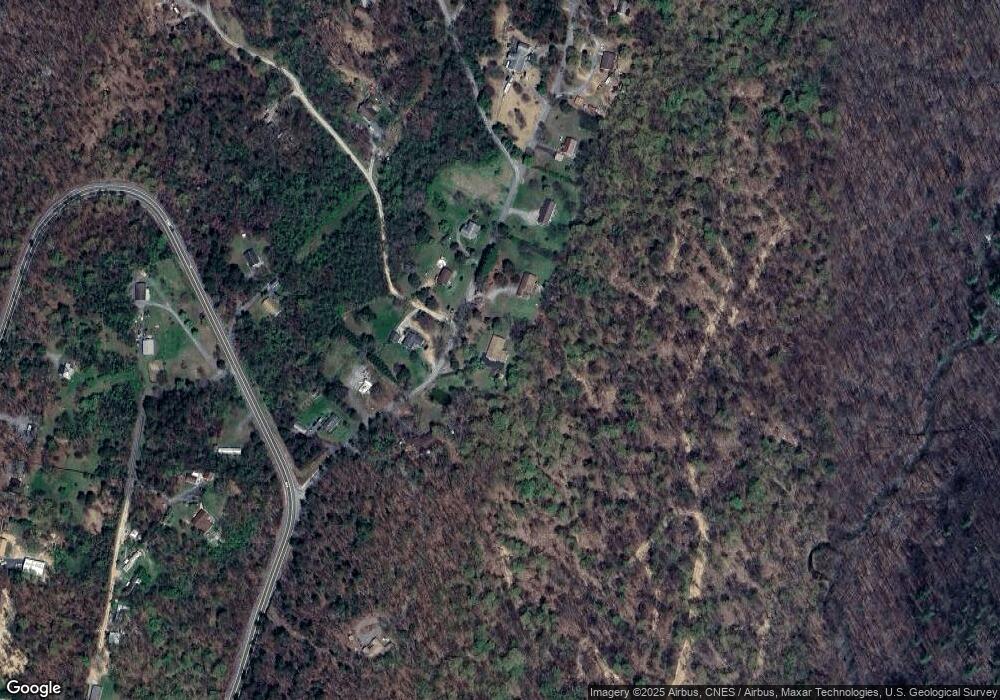 118 Bennett Ln, Berkeley Springs, WV 25411 - photo 1