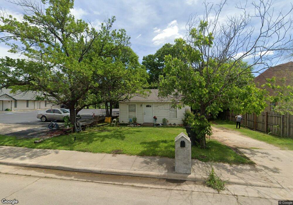 218 Elmo St, Cleburne, TX 76031 - photo 1