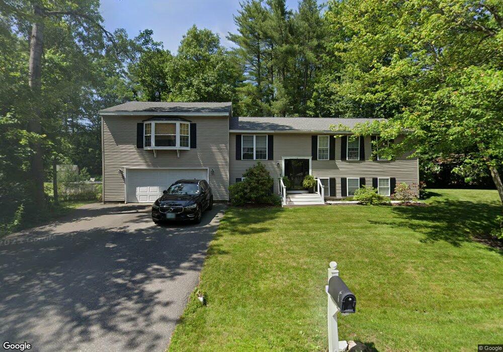 4 Cross St, MerriMacK, NH 03054 - photo 1