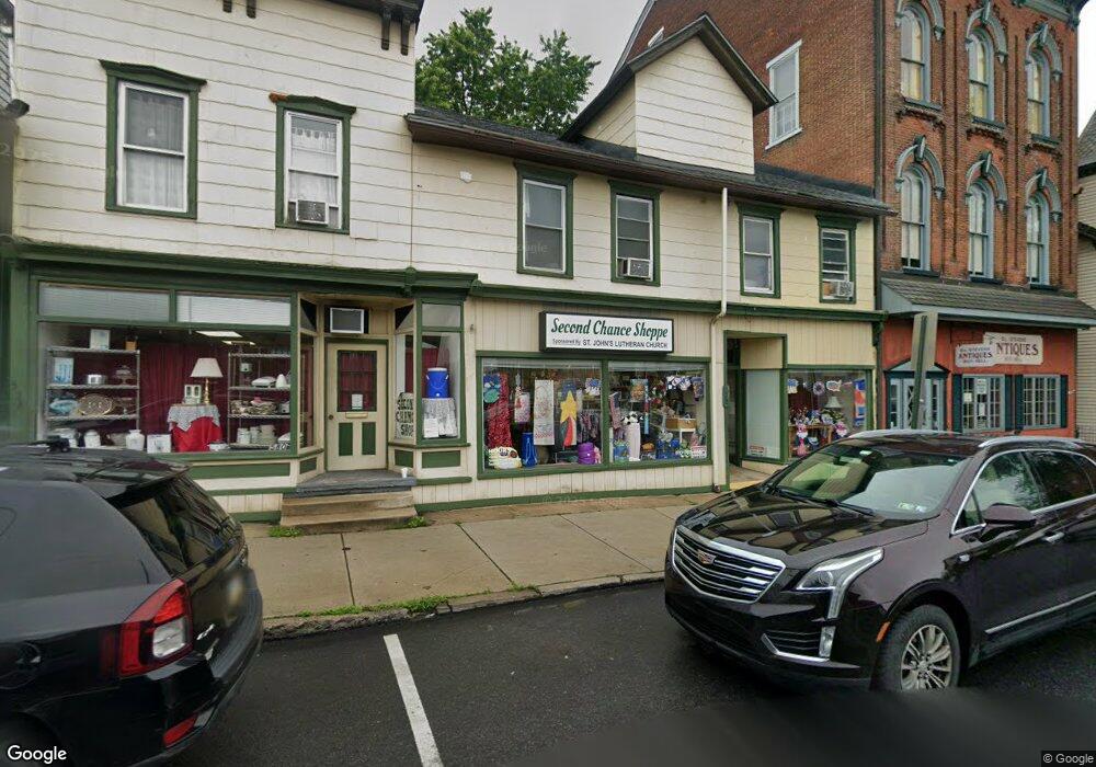 578 Main St unit 2, Slatington, PA 18080 - photo 1