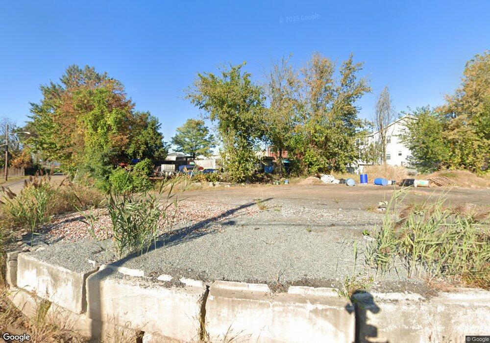 55 Pershing Ave, Newark, NJ 07114 - photo 1