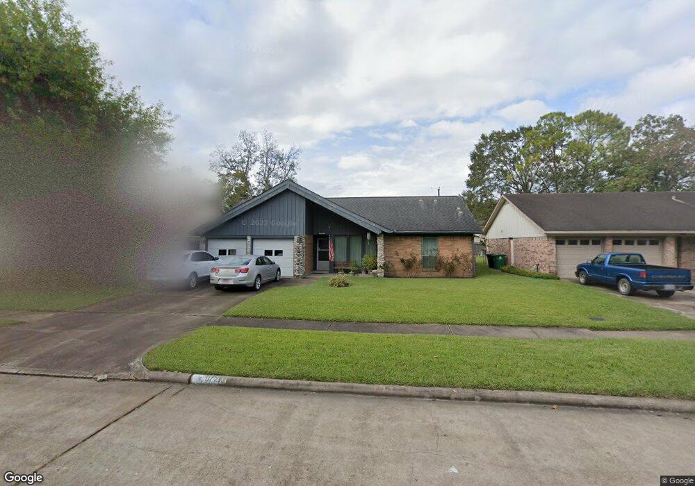 9727 Santa Monica Blvd, Houston, TX 77089 - photo 1