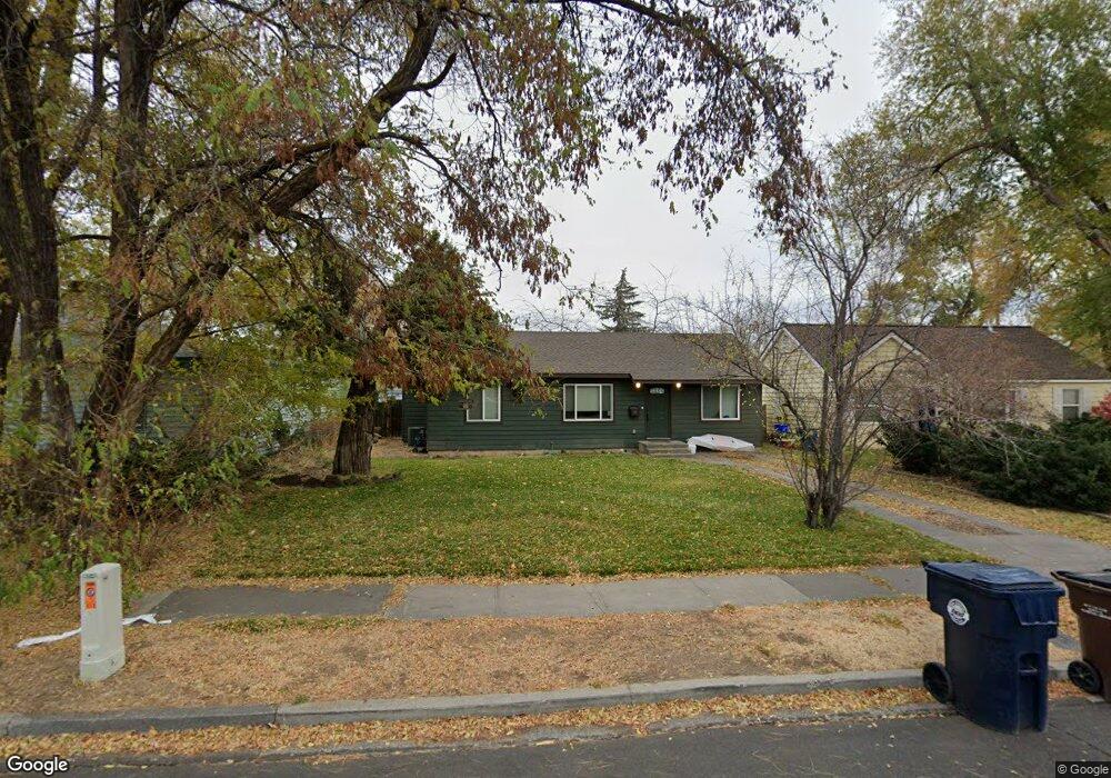 138 NW 12th St, Redmond, OR 97756 - photo 1