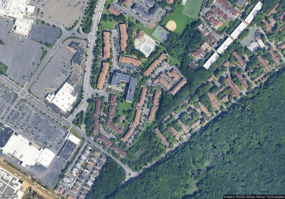 111 Windham Loop unit 435, Staten Island, NY 10314 - photo 1