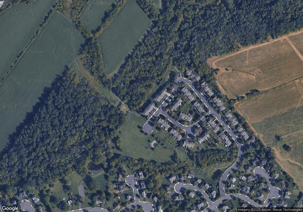 566 Creekside Dr, Souderton, PA 18964 - photo 1