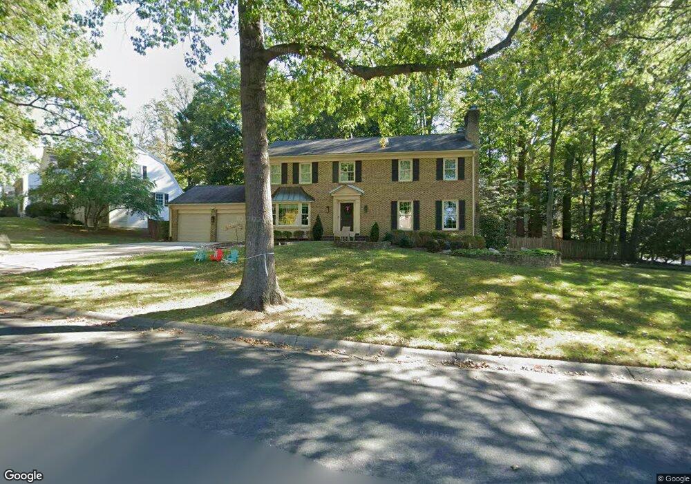 8001 Hackamore Dr, Potomac, MD 20854 - photo 1