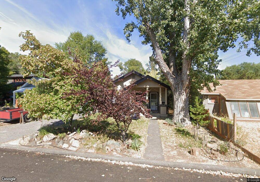 1212 NW Davenport Ave, Bend, OR 97701 - photo 1