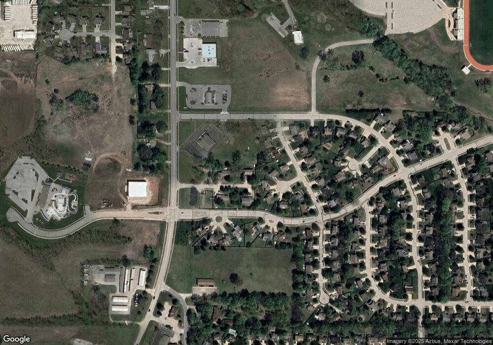 104 E Cedar St, Spring Hill, KS 66083 - photo 1