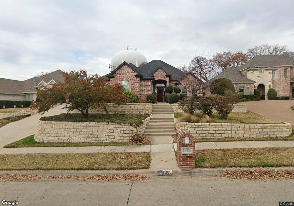 1005 Crestview Dr, Bedford, TX 76021 - photo 1