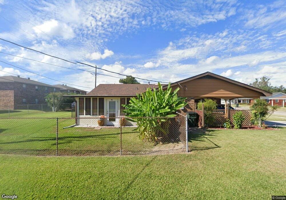 326 Douglas Dr, Houma, LA 70364 - photo 1