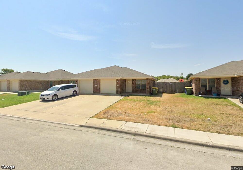 209 Coby Dr, Troy, TX 76579 - photo 1