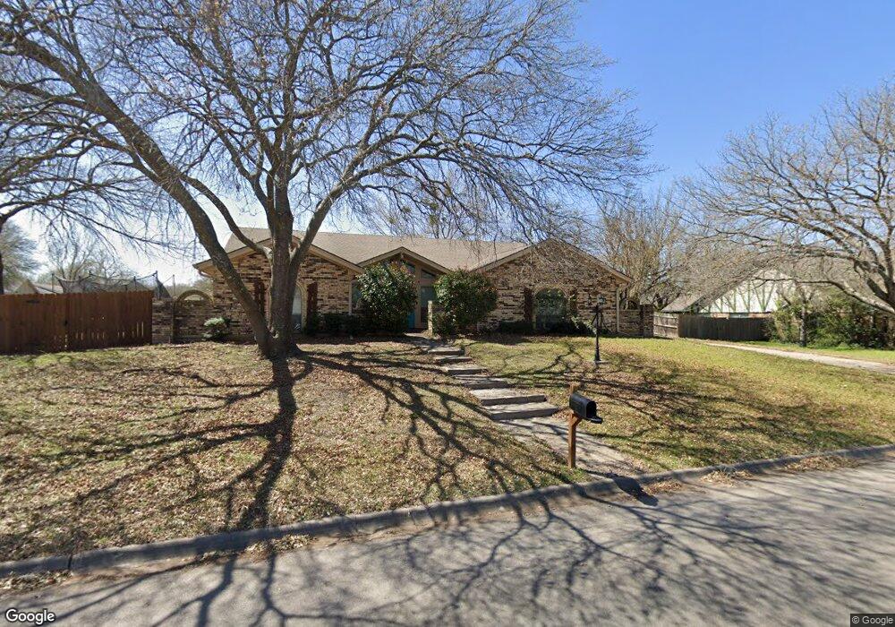 902 Berkley Dr, Cleburne, TX 76033 - photo 1