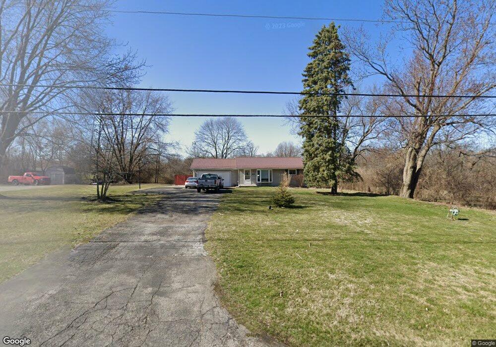933 Milford Ave, Marysville, OH 43040 - photo 1