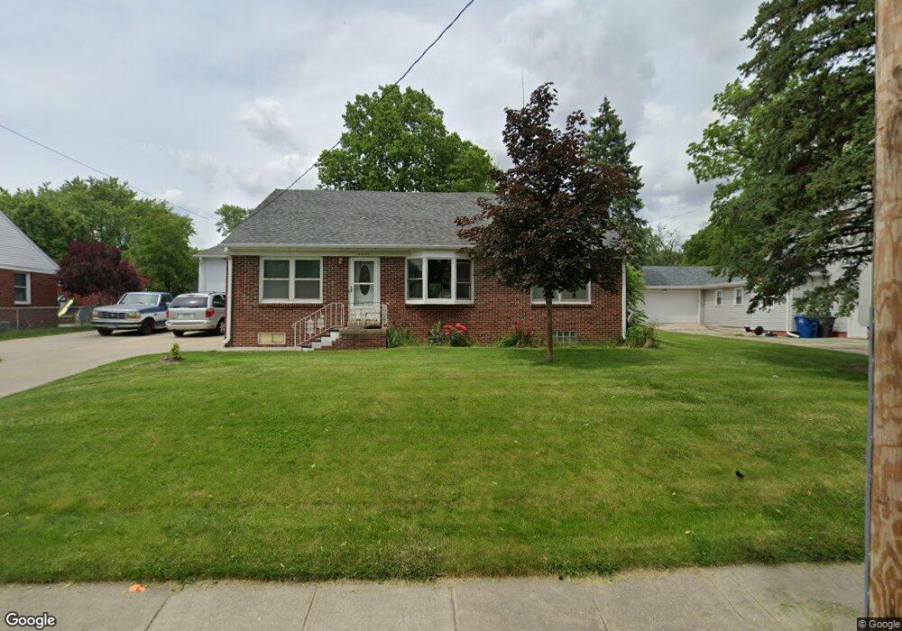 2920 E Douglas Ave, Des Moines, IA 50317 - photo 1