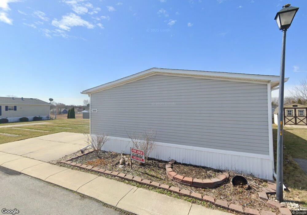 1860 Woodridge Crescent unit L-090, Findlay, OH 45840 - photo 1