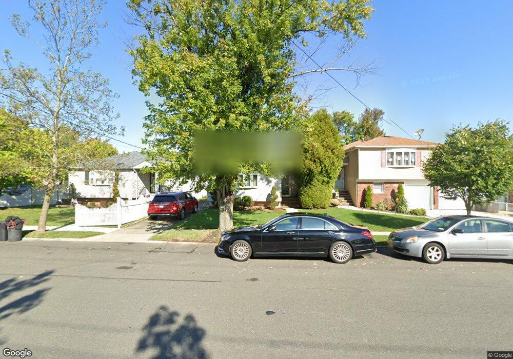 651 Sinclair Ave, Staten Island, NY 10312 - photo 1