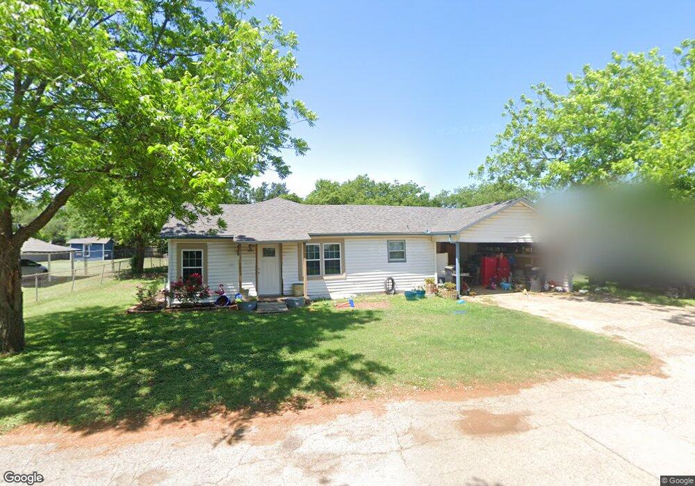 105 Lane Ave, Cleburne, TX 76033 - photo 1