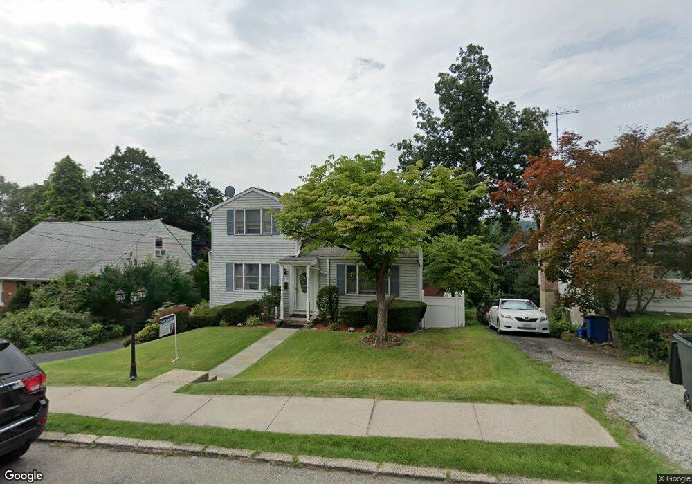 17 Beverly Rd, Yonkers, NY 10710 - photo 1