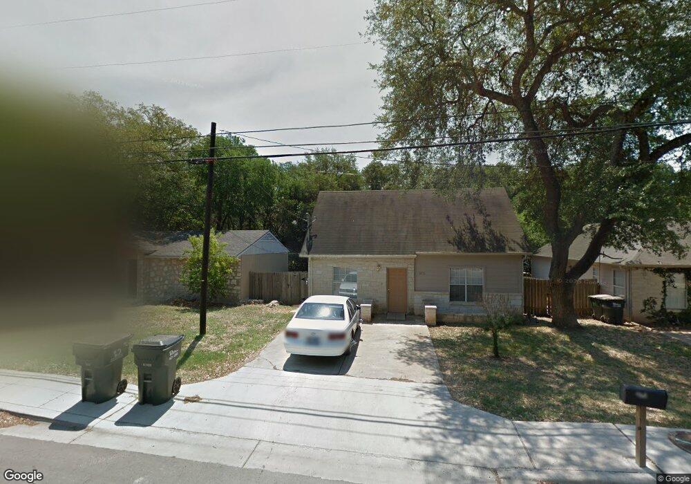1011 Earle St, San Marcos, TX 78666 - photo 1
