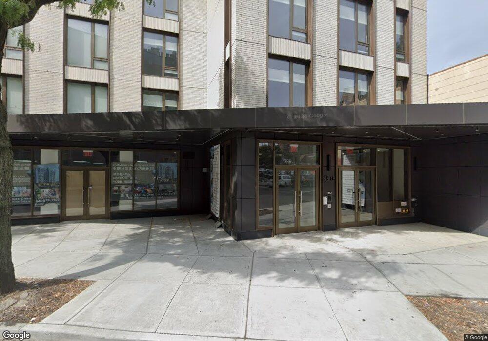 35-10 Union St unit 5G, Flushing, NY 11354 - photo 1