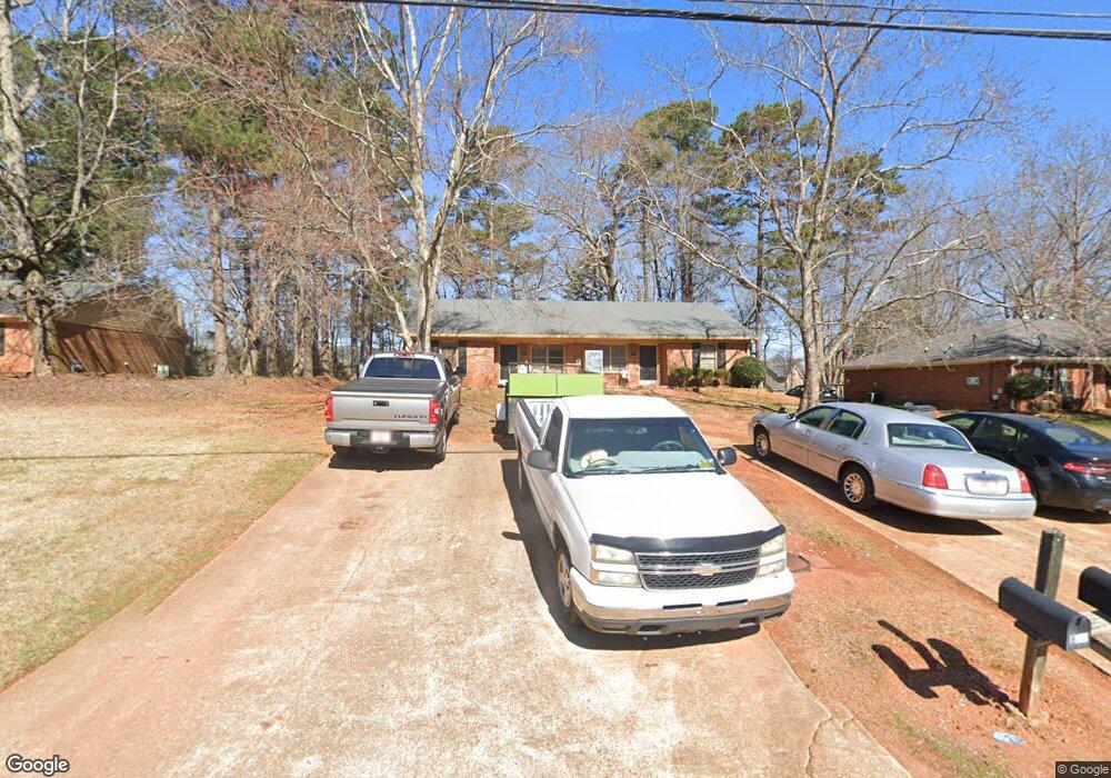 637 Jackson Park Ln, Suwanee, GA 30024 - photo 1