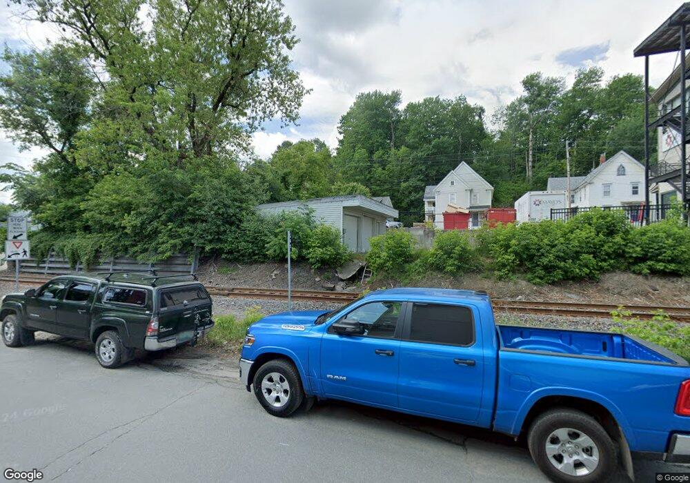 784 Railroad St, Saint Johnsbury, VT 05819 - photo 1