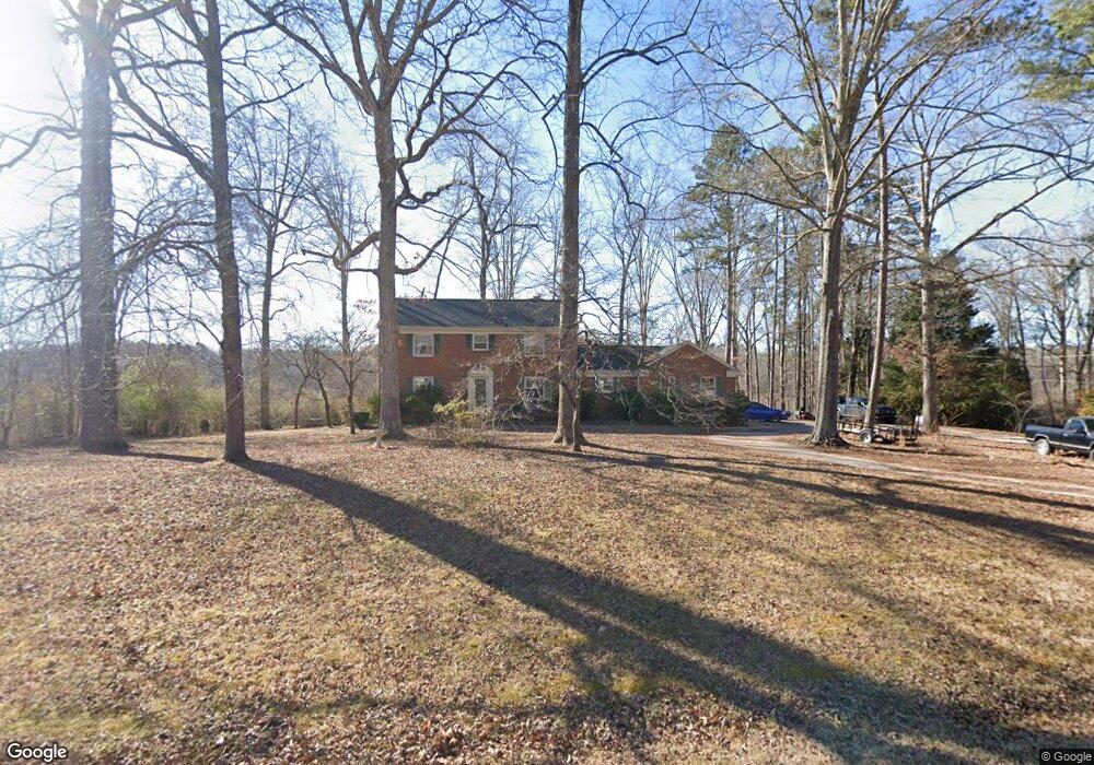 204 Edgewood Dr, Oxford, NC 27565 - photo 1