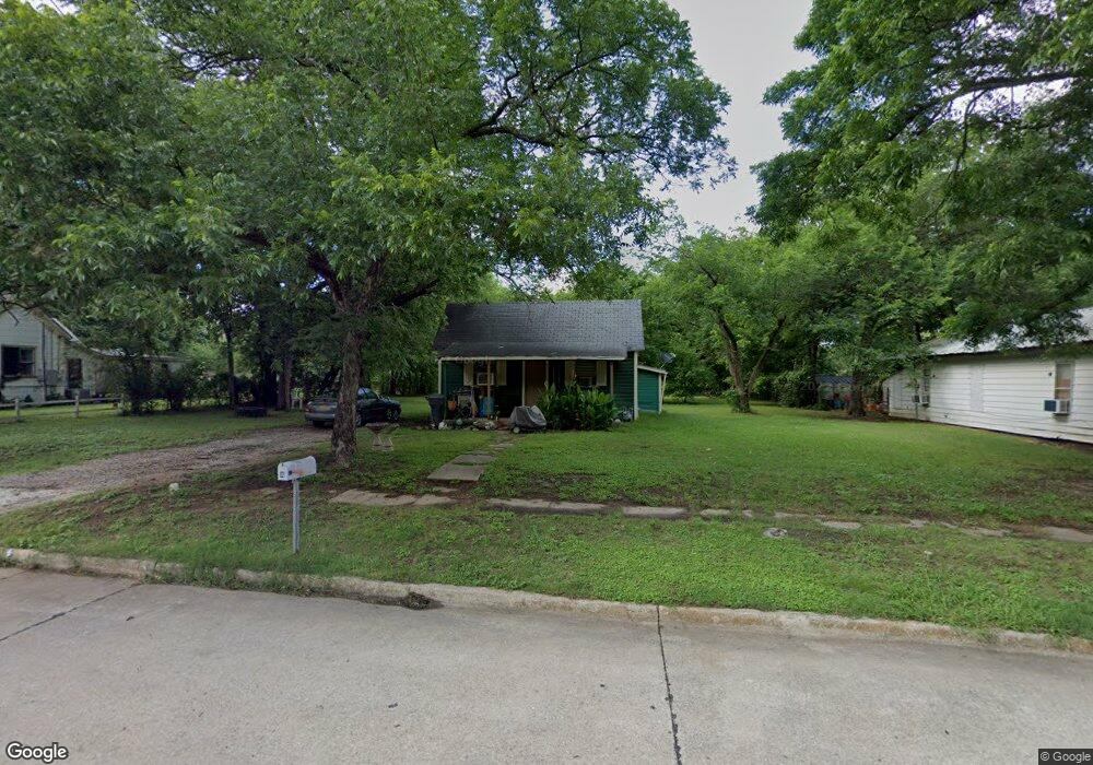 821 4th Ave NE, Ardmore, OK 73401 - photo 1