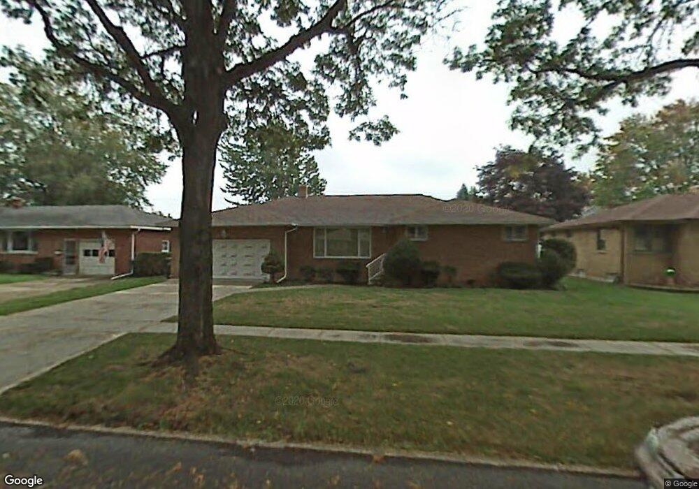 32 Greenwood Cir, North Tonawanda, NY 14120 - photo 1