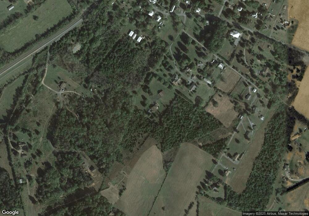 143 Mathews Ln, Bentonville, VA 22610 - photo 1