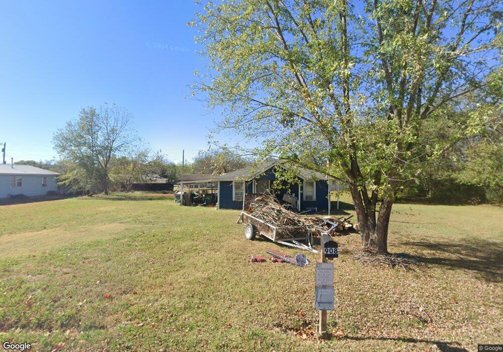 908 N Sherman Ave, Okmulgee, OK 74447 - photo 1