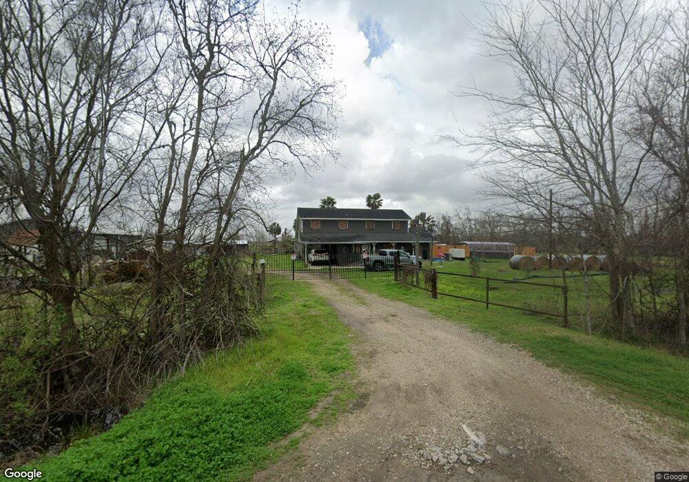 2235 Washington Ave, Alvin, TX 77511 - photo 1