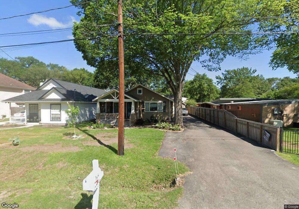 504 Clayton St, Tomball, TX 77375 - photo 1