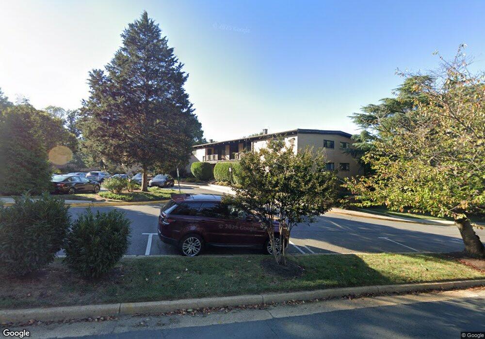 7843 Enola St unit 11, McLean, VA 22102 - photo 1