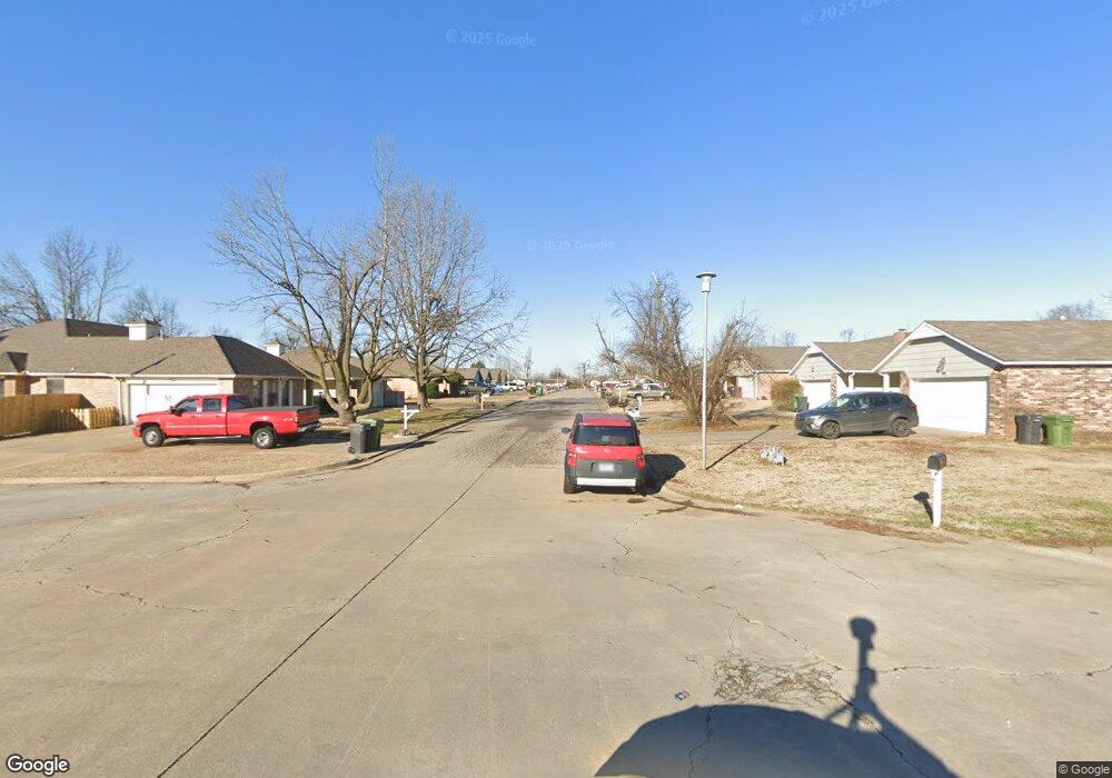 816 W Linden St, Rogers, AR 72756 - photo 1