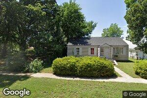 115 N Hutchinson St, Haven, KS 67543