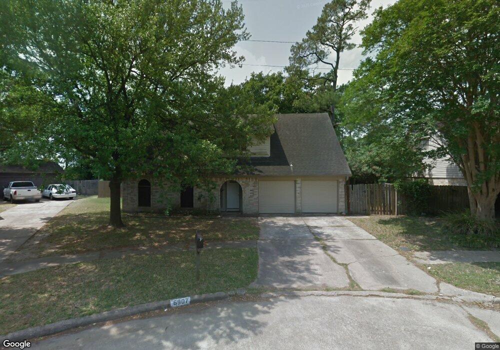 6907 Oak Bough Dr, Houston, TX 77088 - photo 1
