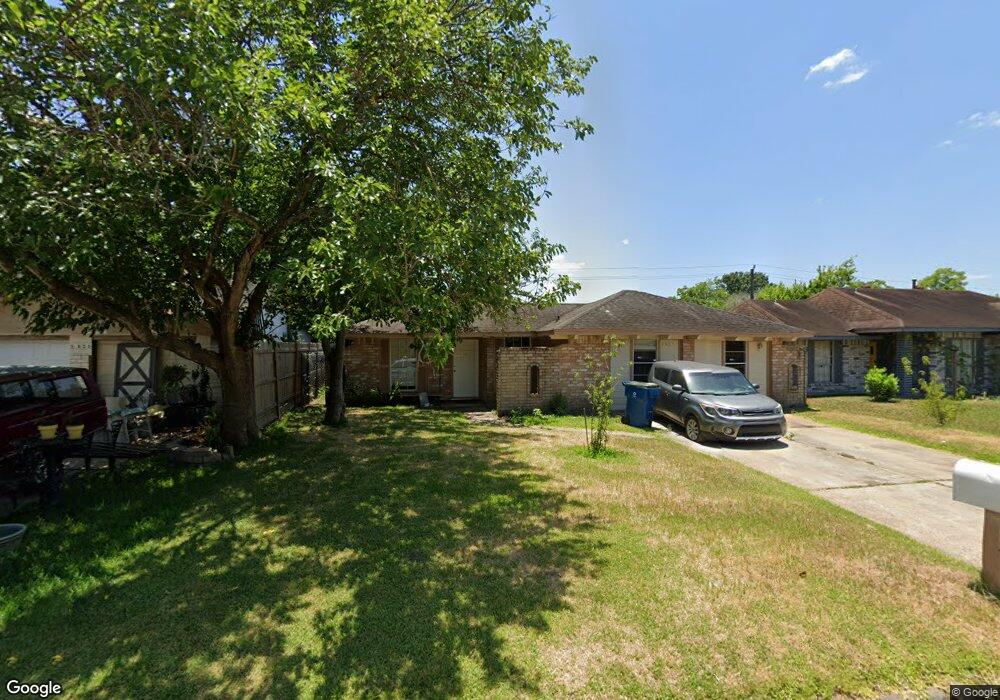 2027 Bunzel St, Houston, TX 77088 - photo 1
