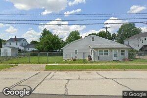 15 Greenville Ave, Ludlow Falls, OH 45339