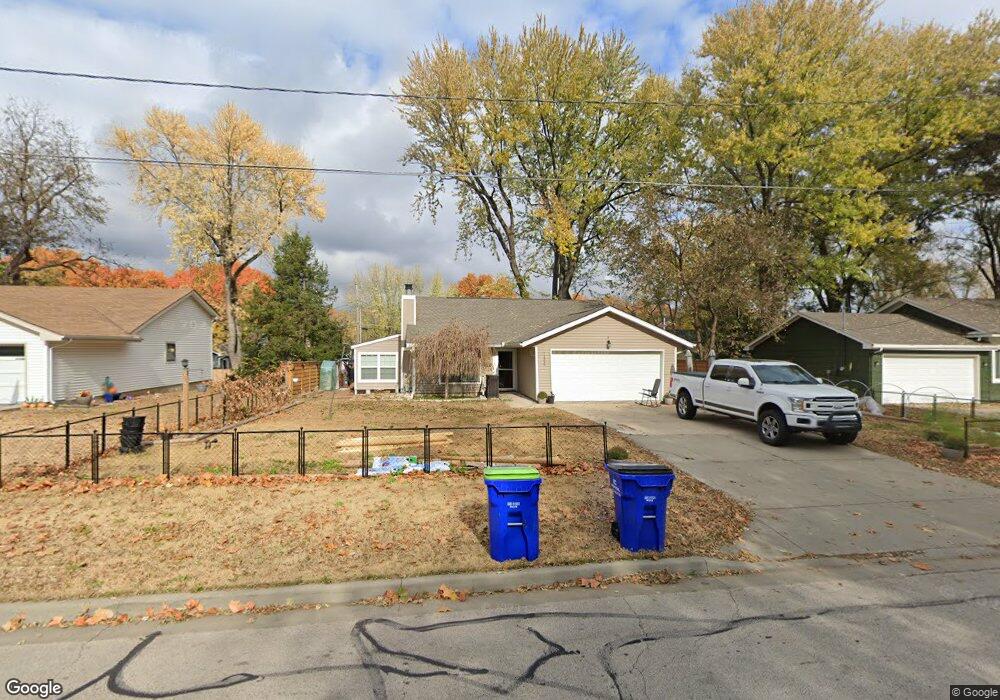 11326 W 49th Terrace, Shawnee, KS 66203 - photo 1