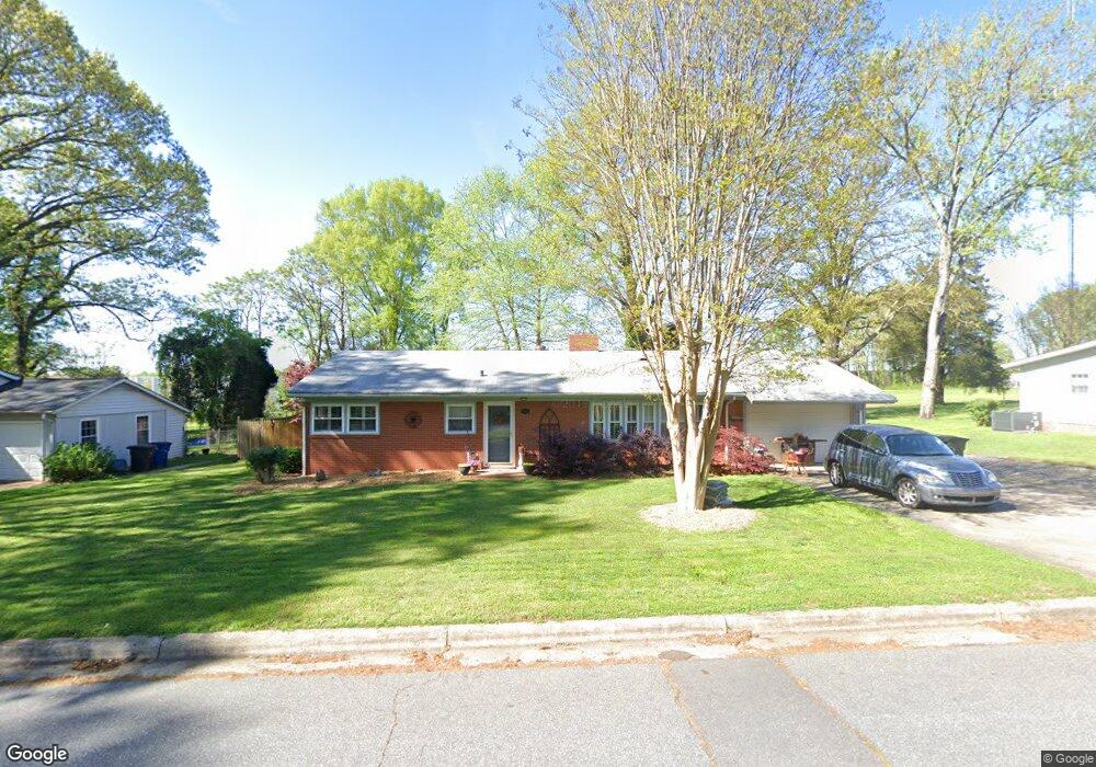 441 Virginia Ave, Statesville, NC 28677 - photo 1