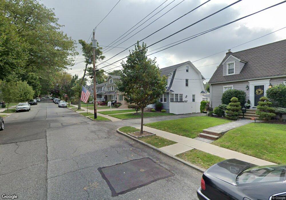 78 E Raleigh Ave, Staten Island, NY 10310 - photo 1