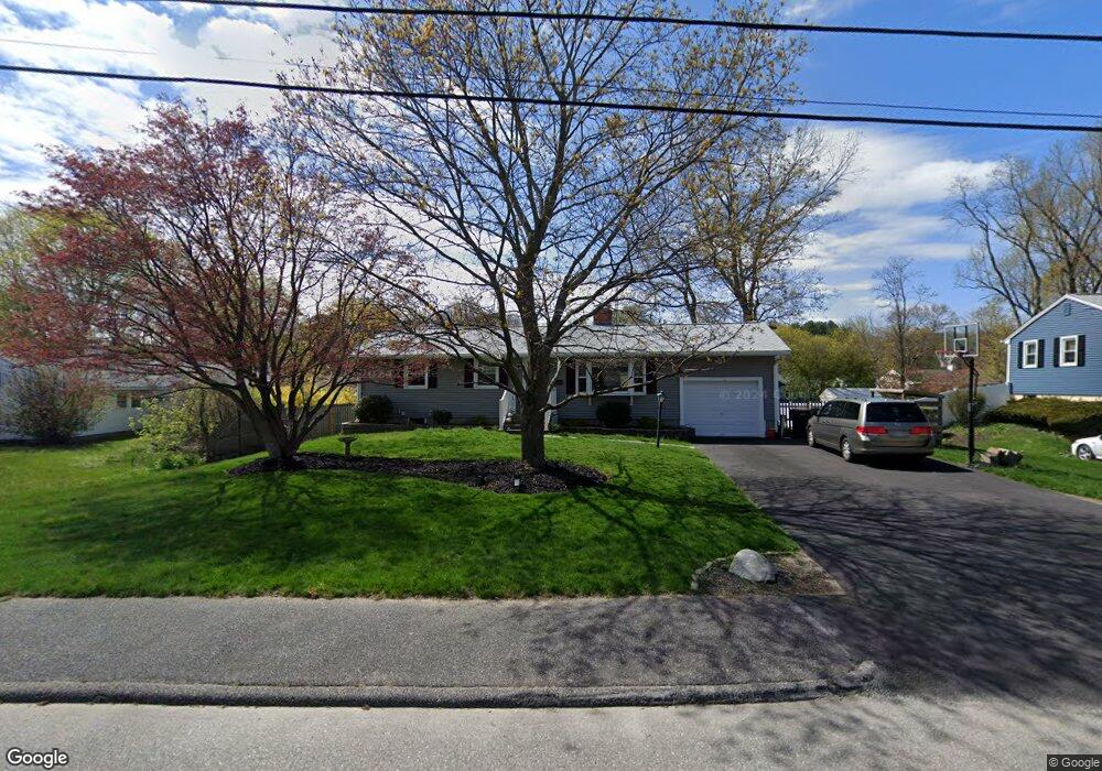 21 Roundtop Rd, Framingham, MA 01701 - photo 1