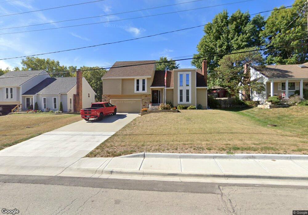 14120 Midland Dr, Shawnee, KS 66216 - photo 1