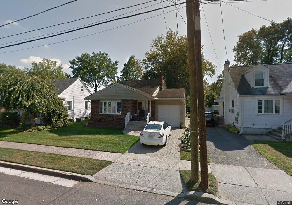 525 W 2nd St, Bound Brook, NJ 08805 - photo 1