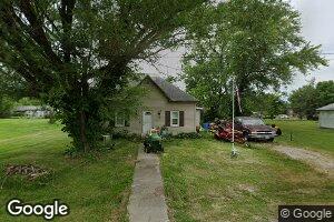 507 N East St, Sorento, IL 62086