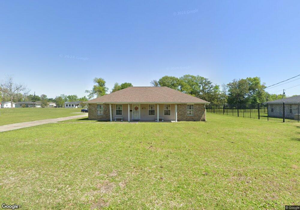 1527 6th Ave, Lake Charles, LA 70601 - photo 1