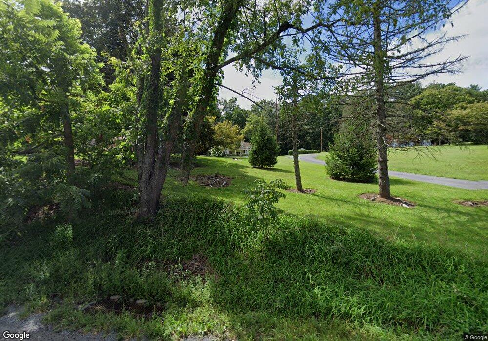 7 Holland Ln, New Bloomfield, PA 17068 - photo 1