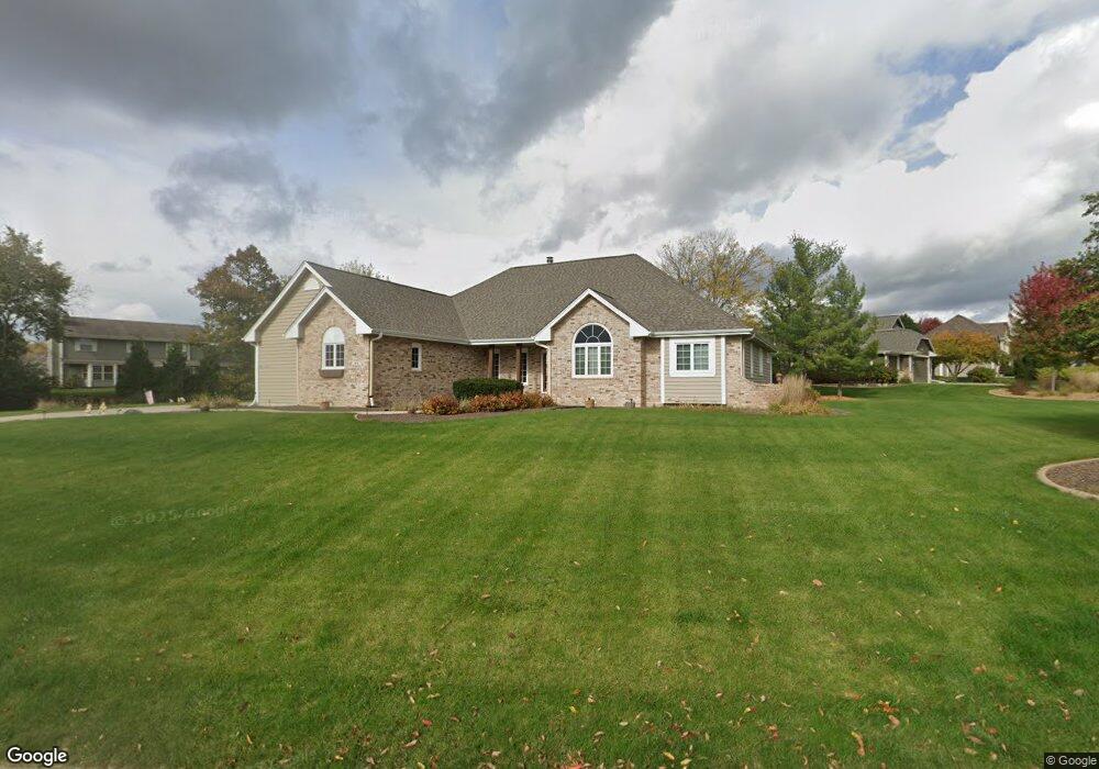 N70W14664 Terrace Dr, Menomonee Falls, WI 53051 - photo 1
