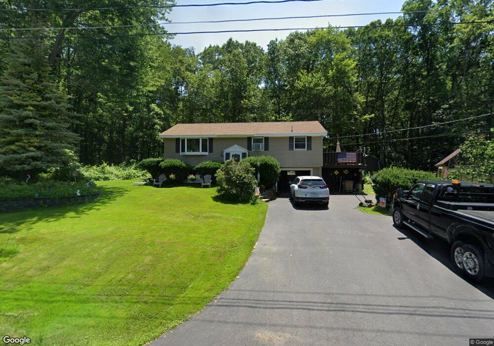 7 Christine Dr, Atkinson, NH 03811 - photo 1